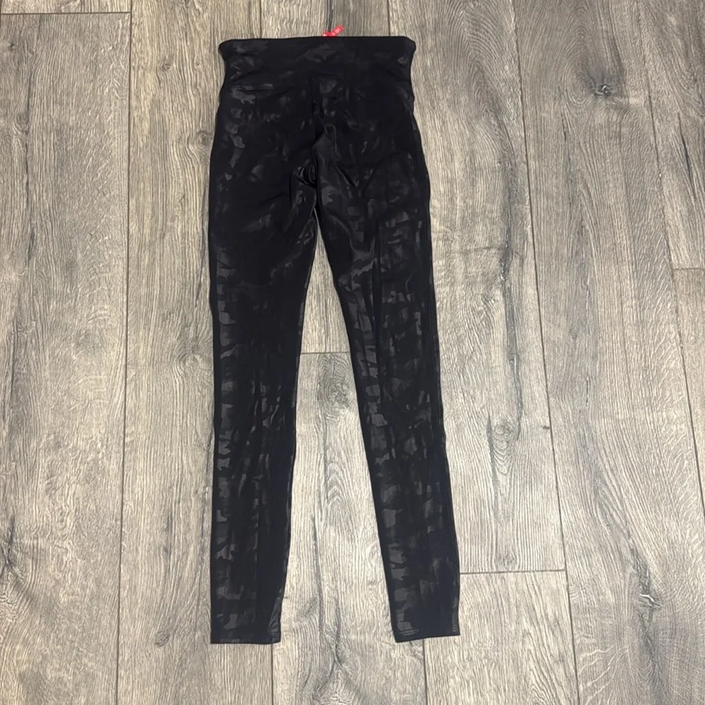 • Spanx • Women’s Black Faux Leather Camo Leggings 
Small - Picture 4 of 4